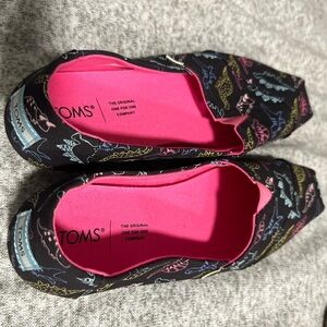 Dino Toms slip on shoes
